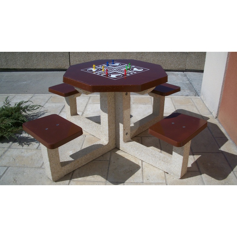 TABLE BÉTON DE JEU PETITS CHEVAUX